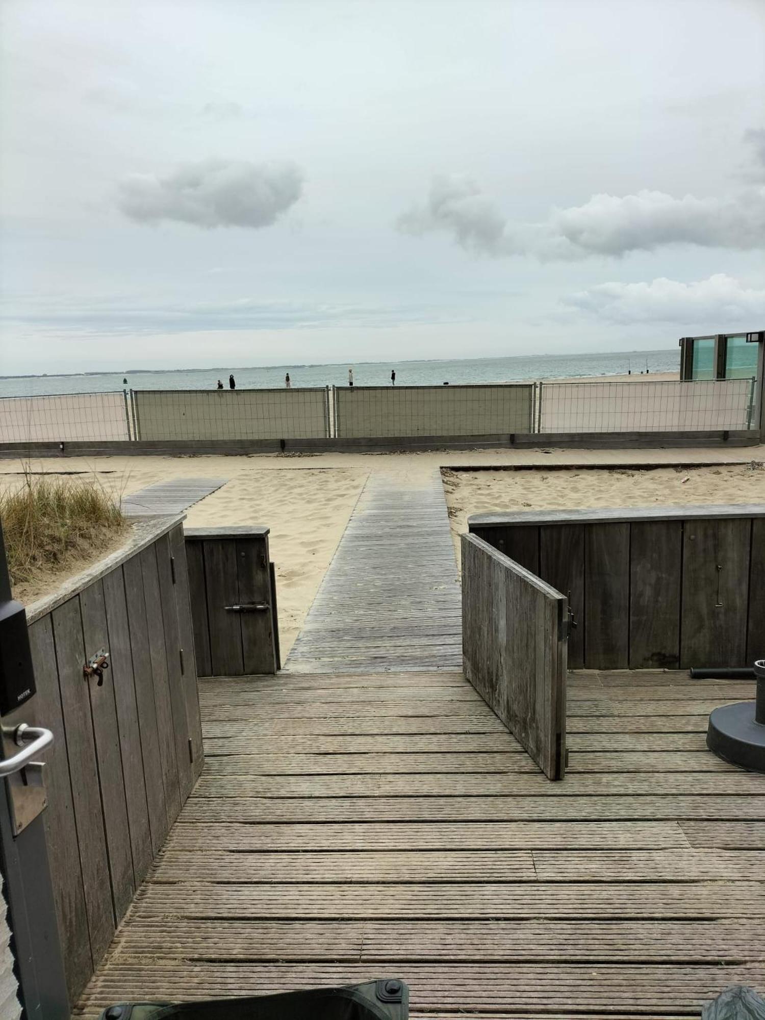 Beachrooms Pier 7 Vlissingen Oda fotoğraf
